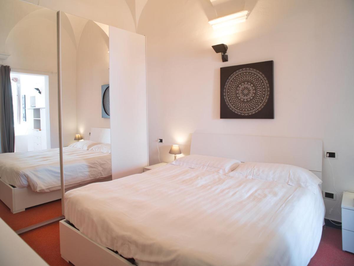Medusa Apartment - Piazza 2 Finale Ligure Buitenkant foto